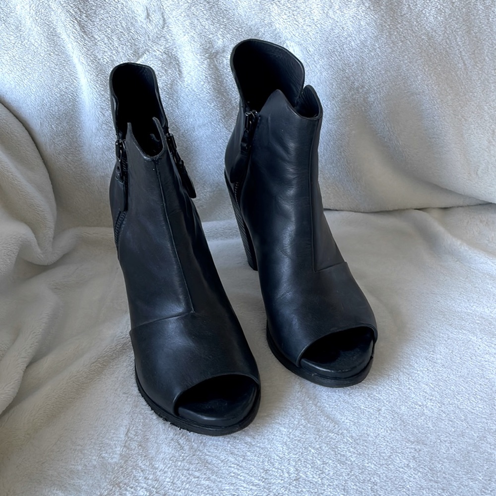 Rag & Bone Noelle Booties